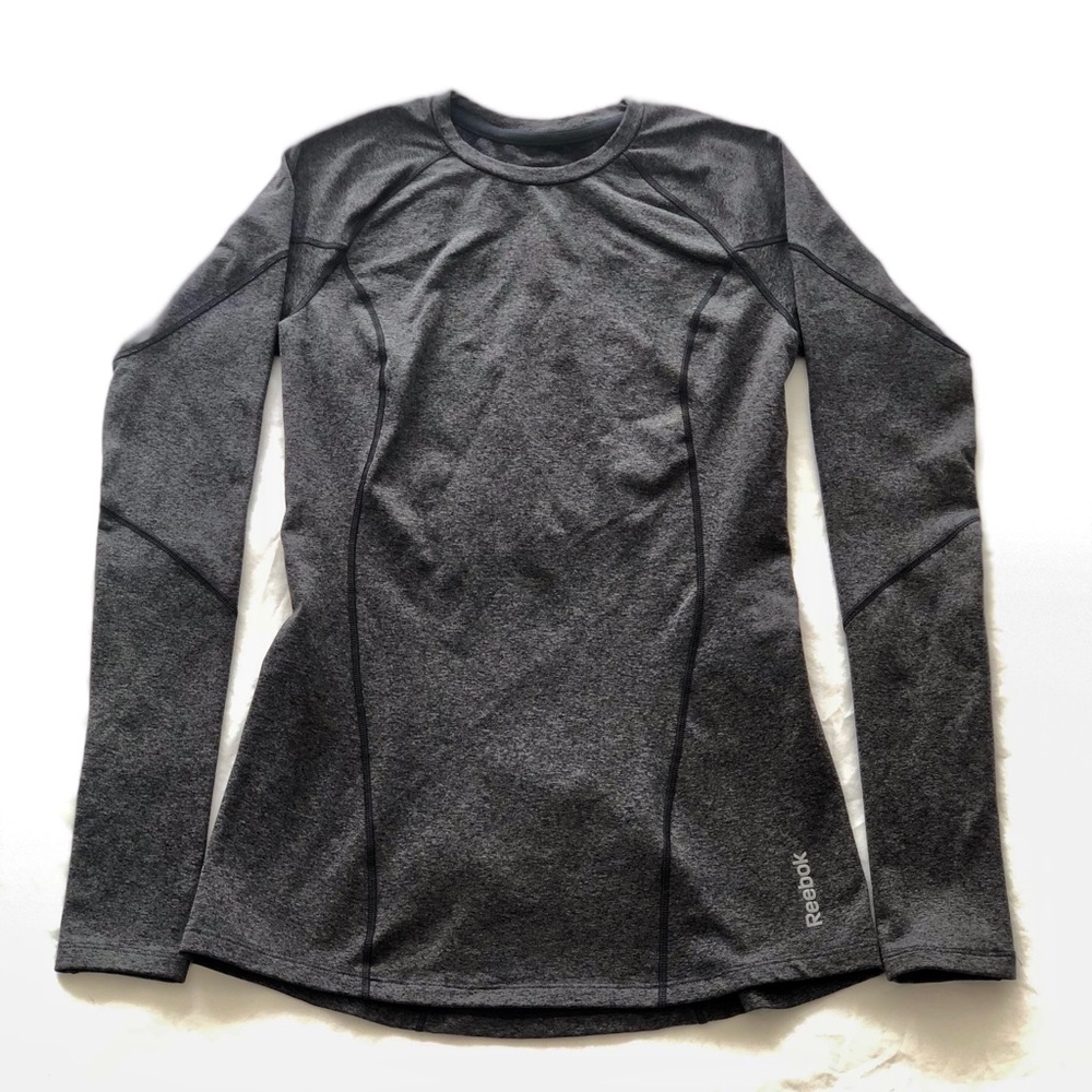 NWOT - Reebok play warm long sleeve
